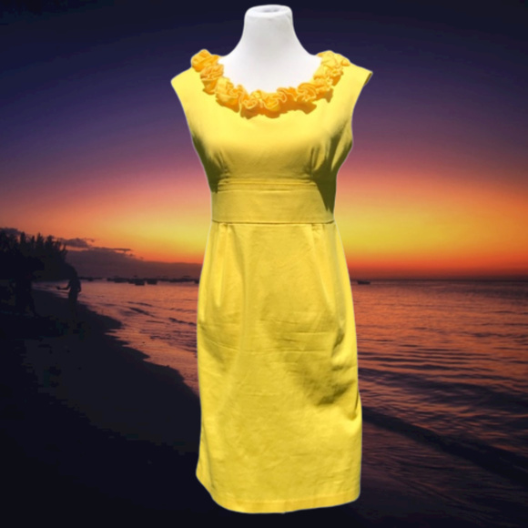 London Times Dresses & Skirts - *** Sleeveless Sheath Dress Stretch Yellow Career